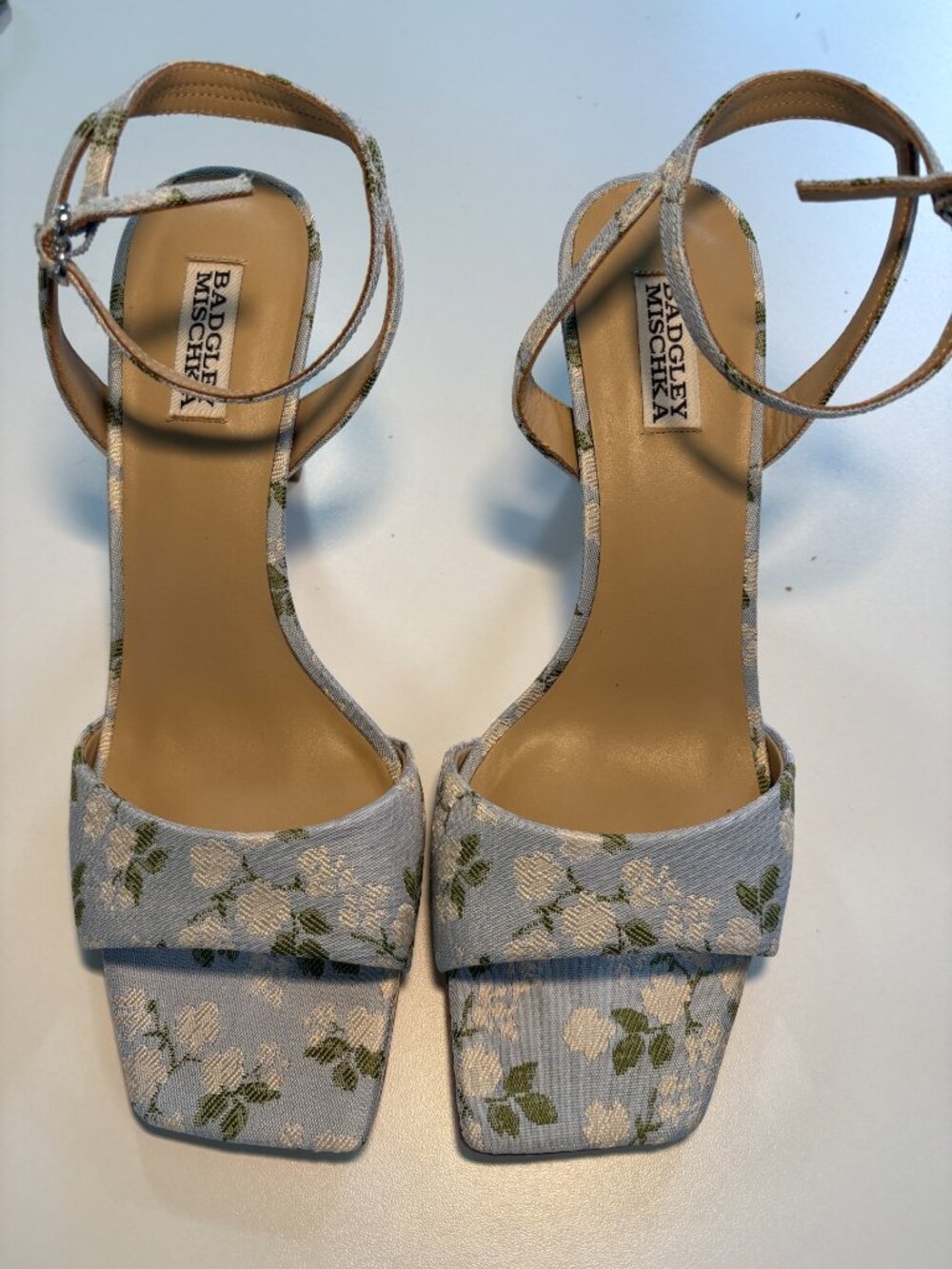 Badgley Mischka Floral Jacquard Heart Buckle Heels Size 11